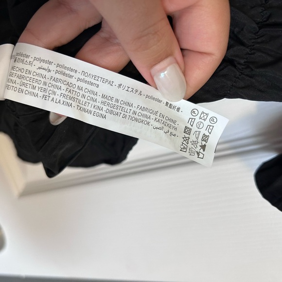 Zara NWT Pleated Black Ruffled Button-Up Blouse- size S - Picture 5 of 8